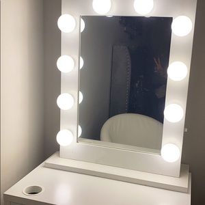 XL Hollywood Glam Vanity Mirror & Desk
